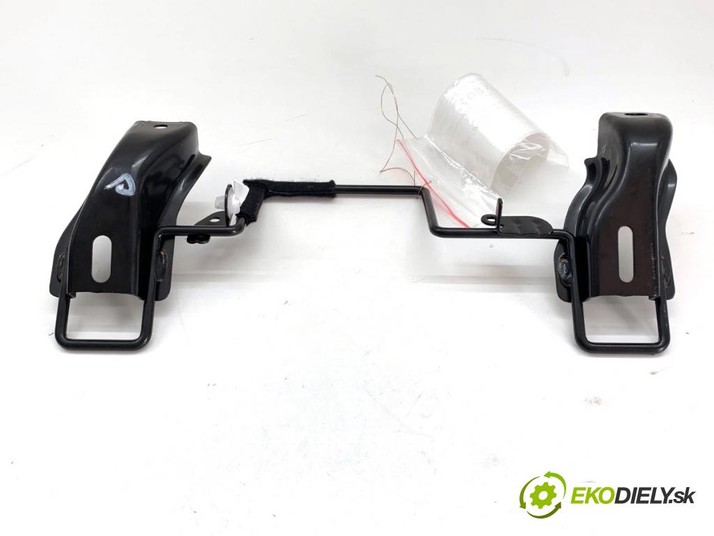 LEXUS NX SUV 2024 179 kW 350h (AAZH20) 2487 Uchytenie ISOFIX pravy 