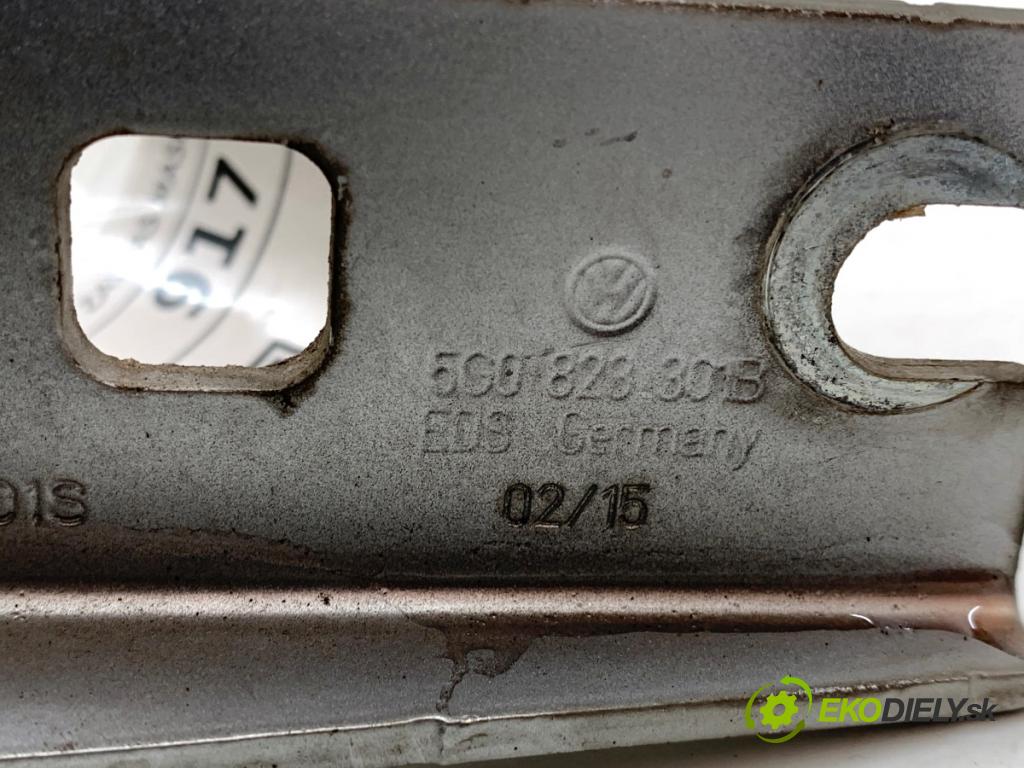 VW GOLF VII Kombi 2015 77 kW 1.6 TDI 1598 Záves kapoty ľavy predný 5G0823301B