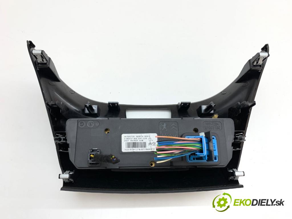 PEUGEOT 208 I liftback 2016 81 kW 1.2 THP 110 1199 Panel ovládaní topení 96722471XU (Páčky pod volantem)