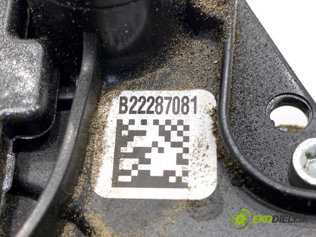 SKODA FABIA III Kombi 2017 77 kW 1.4 TDI 1422 Motor stieračov zad 5F4955711A