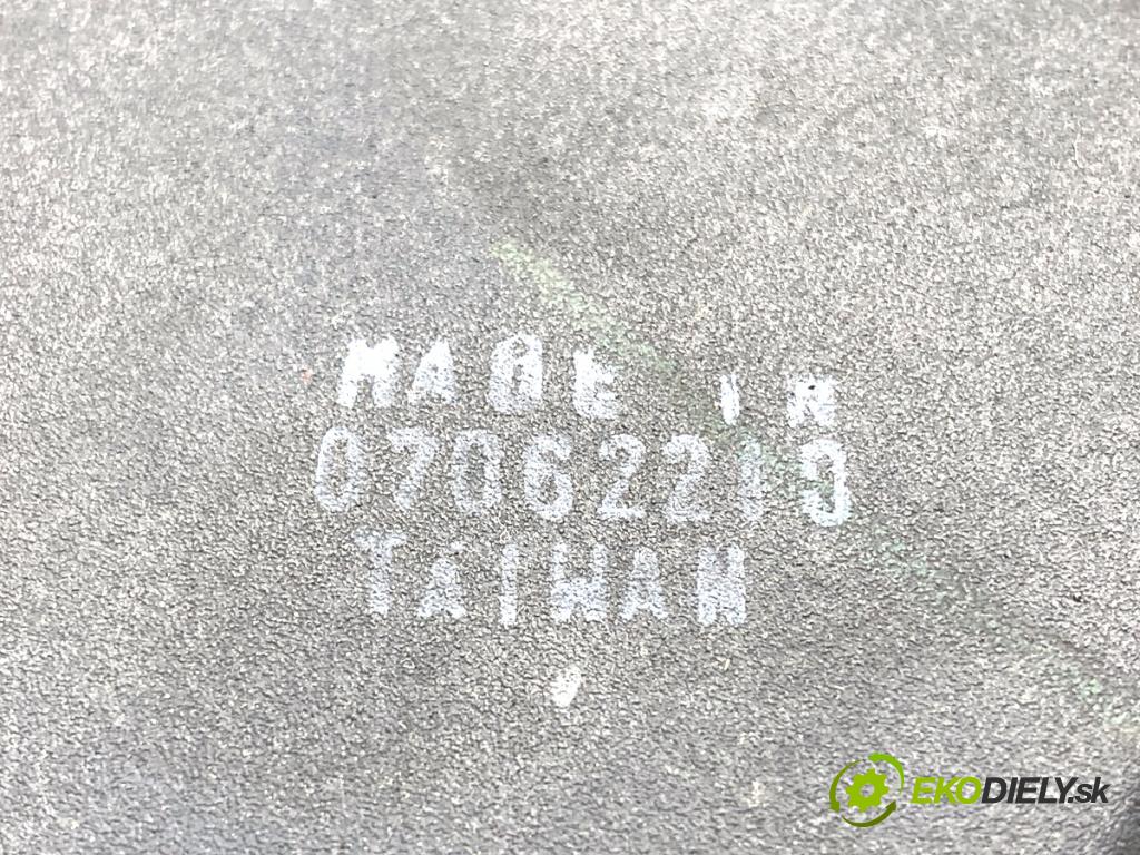 SKODA FABIA III Kombi 2017 77 kW 1.4 TDI 1422 Hmlové svetlo, hmlovka pravy predný