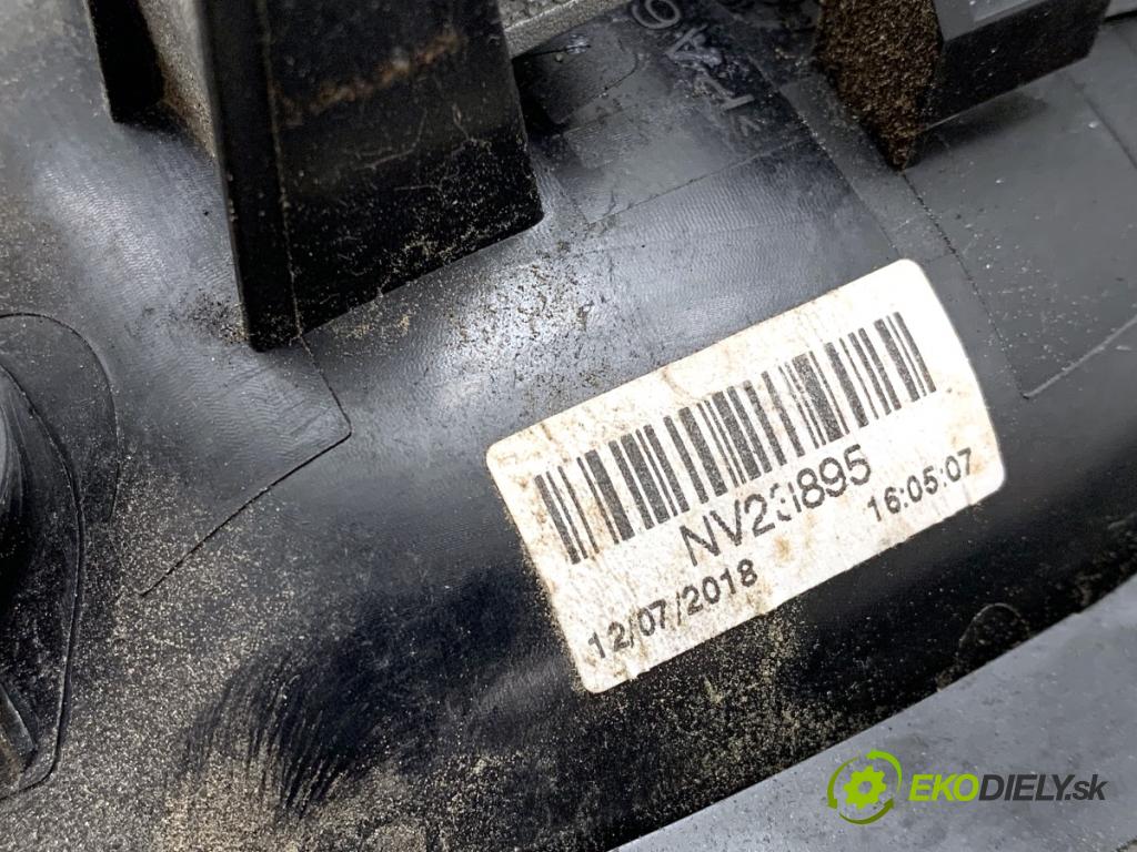 IVECO DAILY VI Skrzynia 2018 100 kW 33S14, 35S14, 35C14 2287 Kľučka vonkajšia ľavy predný NV23895