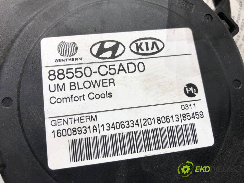 KIA SPORTAGE IV SUV 2018 136 kW 2.0 CRDi 1995 ventilátor sedačky přední část pravý 88550-C5AD0