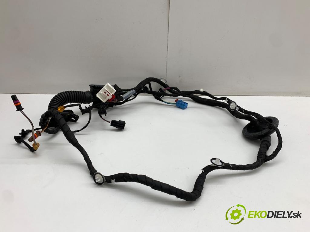AUDI A5 F5 liftback 2020 140 kW 40 TDI 1968 Káblovačka Dvere zad pravy 8W8971687R