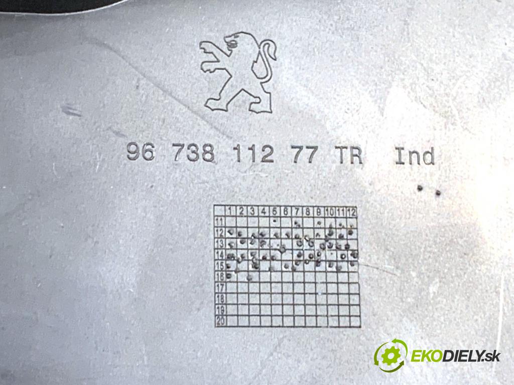 PEUGEOT 208 I liftback 2016 81 kW 1.2 THP 110 1199 přihrádka kastlík spolujezdce 9673811277 (Přihrádka (kastlík))