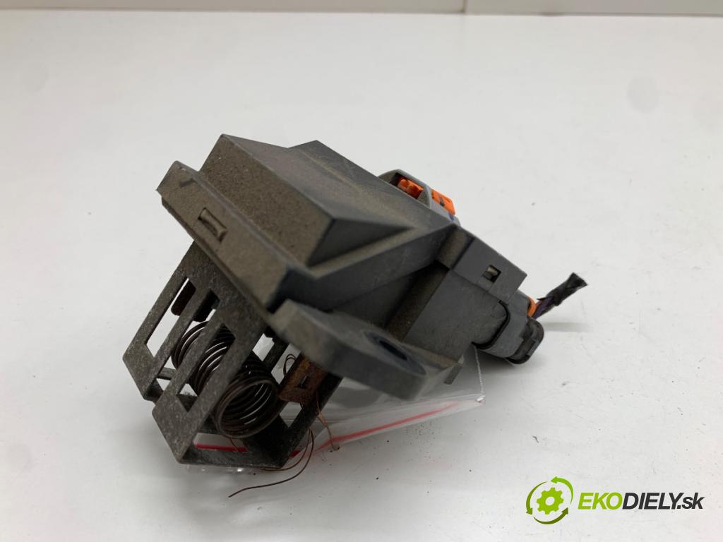 PEUGEOT 208 I liftback 2016 81 kW 1.2 THP 110 1199 modul ventilátoru 98372A01