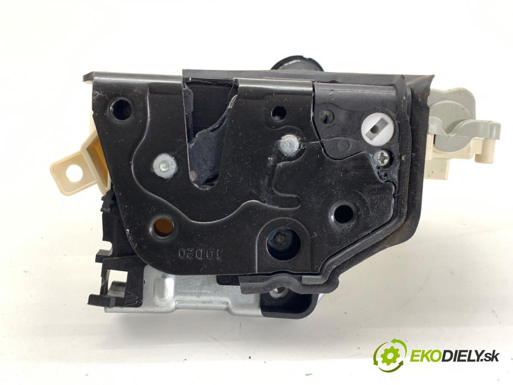 AUDI A5 F5 liftback 2020 140 kW 40 TDI 1968 zámok Dvere pravy zad 4G0839016H