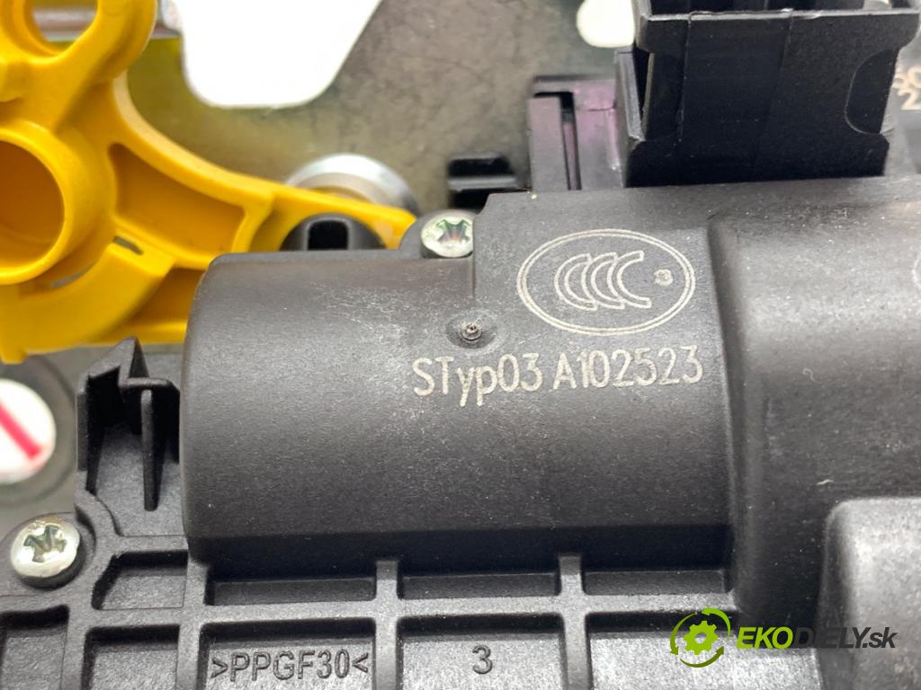 AUDI A5 F5 liftback 2020 140 kW 40 TDI 1968 zámok dveří zadní část