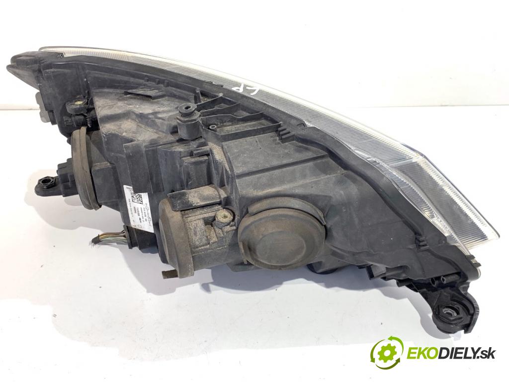 SKODA FABIA III Kombi 2017 77 kW 1.4 TDI 1422 Svetlomet ľavy predný