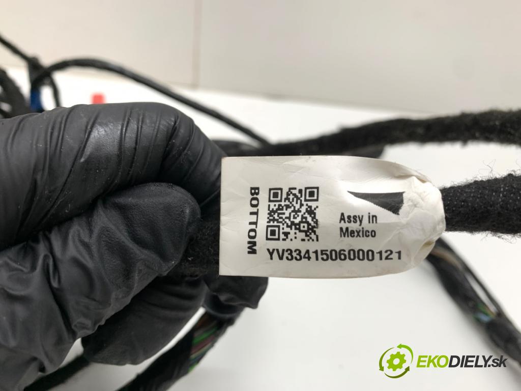 TESLA MODEL S liftback 2016 310 kW 85D AWD  káblovačka dveří kufra zadní část pravý 1004428-91-P