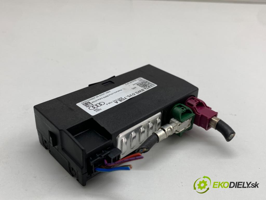 AUDI A5 F5 liftback 2020 140 kW 40 TDI 1968 HNÍZDO: USB C 8W0035708A