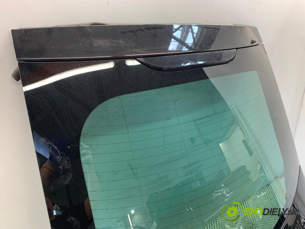 OPEL INSIGNIA B Kombi 2017 121 kW 1.5 (35) 1490 kapota zad