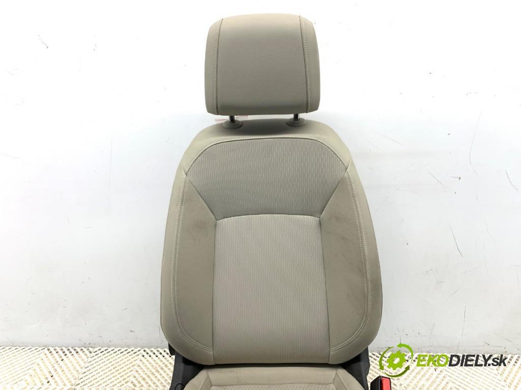 OPEL INSIGNIA B Kombi 2017 121 kW 1.5 (35) 1490 Sedadlo pravy predný