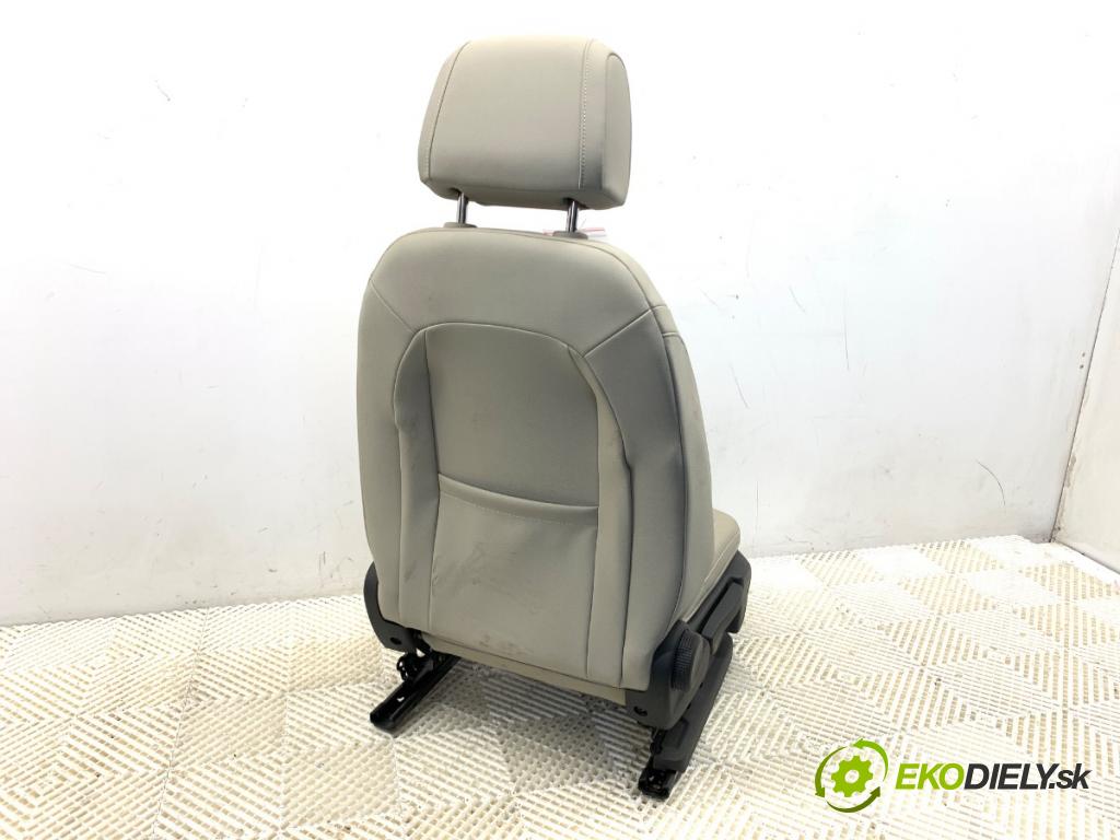 OPEL INSIGNIA B Kombi 2017 121 kW 1.5 (35) 1490 Sedadlo pravy predný
