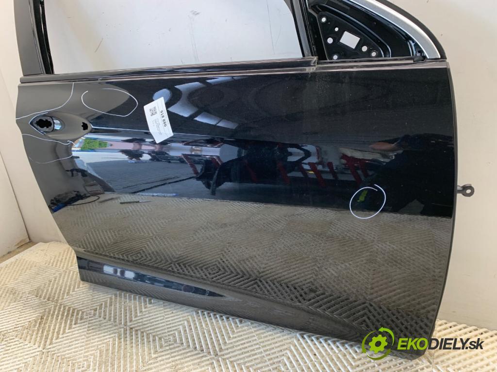 OPEL INSIGNIA B Kombi 2017 121 kW 1.5 (35) 1490 Dvere pravy predný
