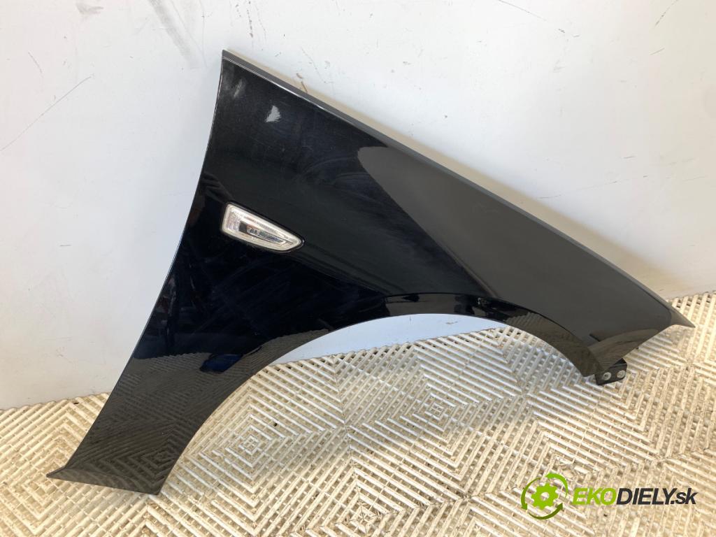 OPEL INSIGNIA B Kombi 2017 121 kW 1.5 (35) 1490 Blatník pravy predný Z22Y