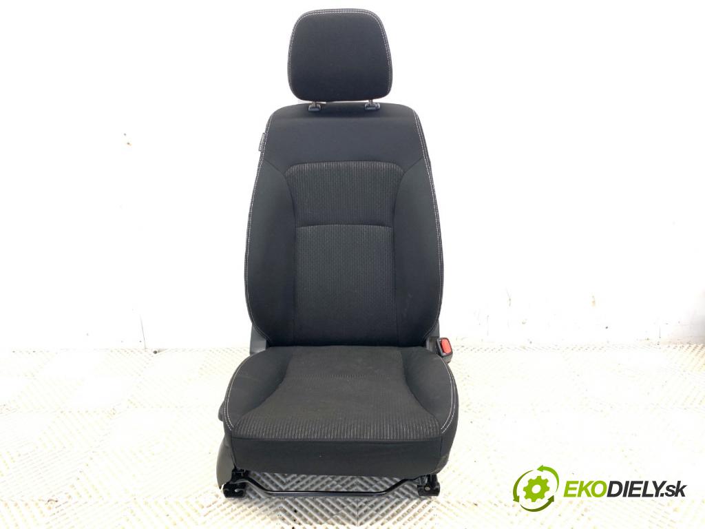 SUZUKI SX4 liftback 2019 103 kW 1.4 T (AKK 414) 1373 Sedadlo pravy predný 