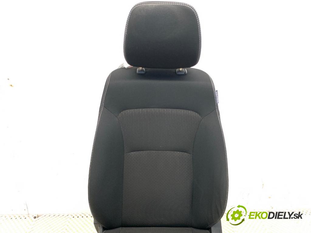 SUZUKI SX4 liftback 2019 103 kW 1.4 T (AKK 414) 1373 Sedadlo ľavy predný