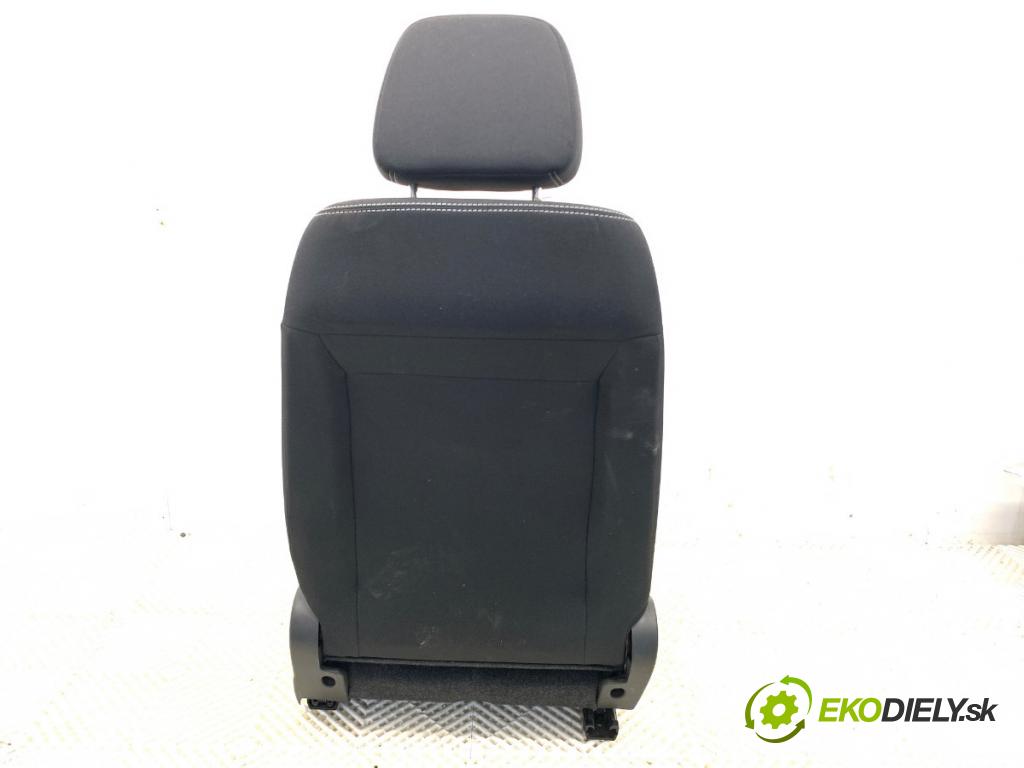 SUZUKI SX4 liftback 2019 103 kW 1.4 T (AKK 414) 1373 Sedadlo ľavy predný