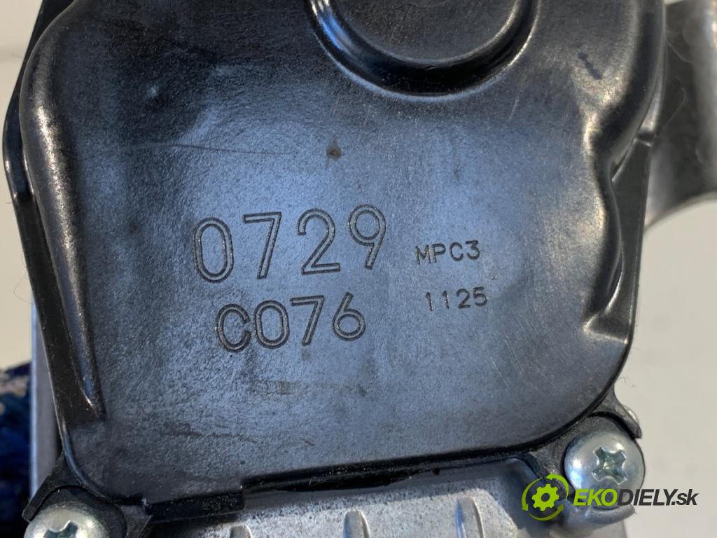 SUZUKI VITARA SUV 2021 95 kW 1.4 Hybrid (Mild Hybrid) 1373 mechanismus stěračů přední část 38100-54P00 (Motorek stěračů přední)