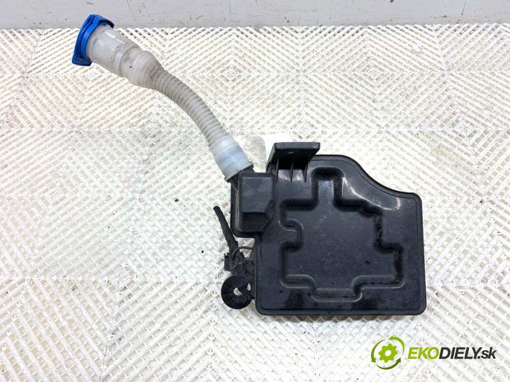 SKODA FABIA III Kombi 2017 77 kW 1.4 TDI 1422 Nádržka ostrekovačov 6R0955453D