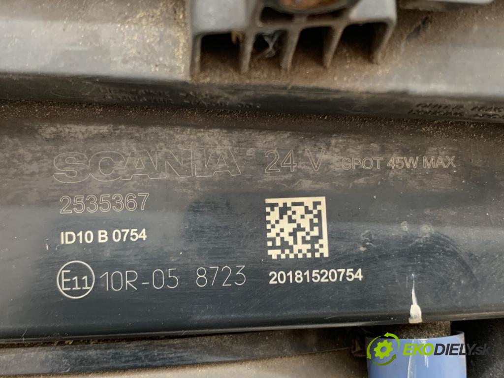 SCANIA L,P,G,R,S - series Ciągnik siodłowy 2018 331 kW S450 331 kW [450 KM] olej napędowy 2016 - 2022 12742 Hmlové svetlo, hmlovka strešný pravy 2535367