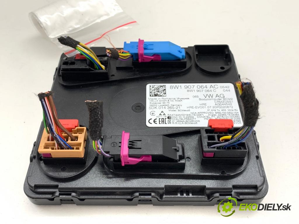 AUDI A5 F5 liftback 2020 140 kW 40 TDI 1968 Modul komfortu 8W1907064AC (Modul komfortu)