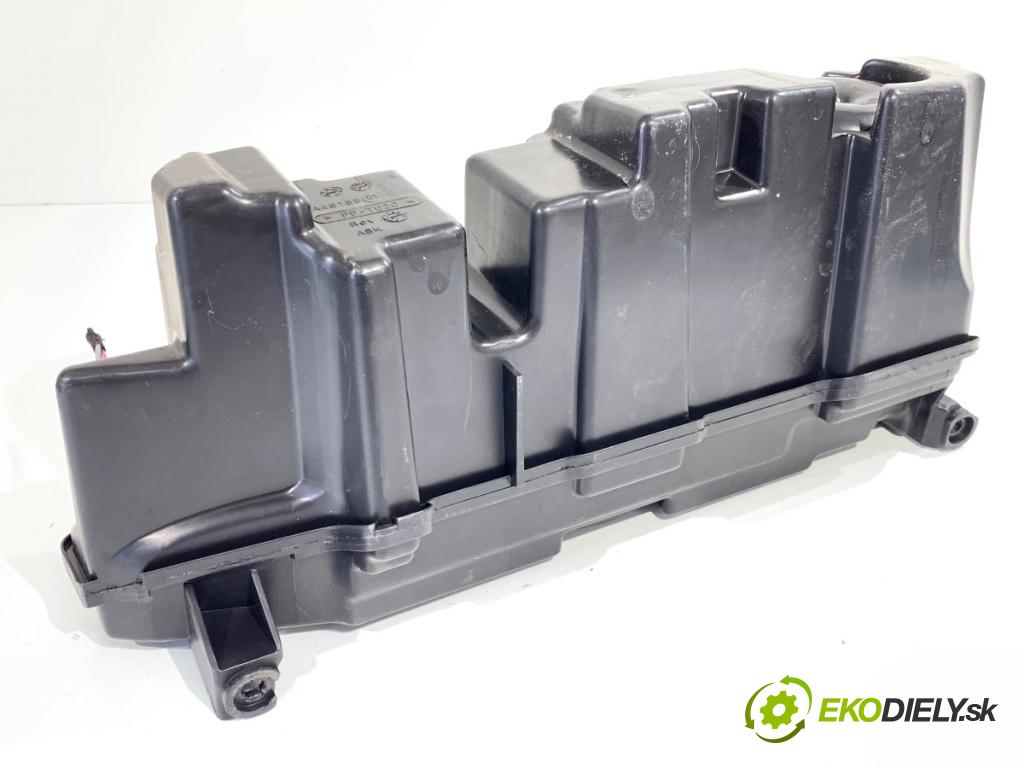 AUDI A5 F5 liftback 2020 140 kW 40 TDI 1968 reproduktory 8W9035382B 8W0035415A