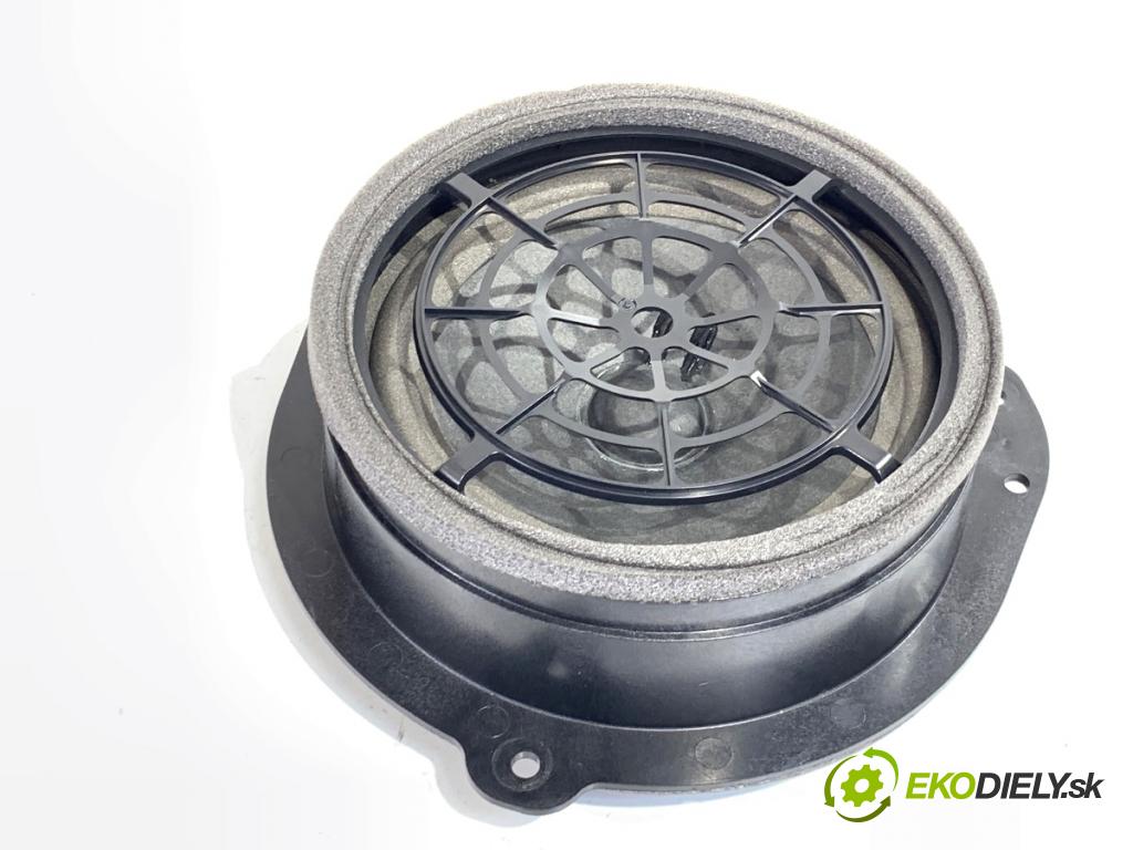AUDI A5 F5 liftback 2020 140 kW 40 TDI 1968 reproduktory 8W9035382B 8W0035415A