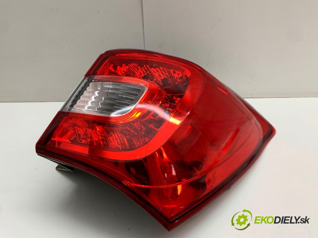 SUZUKI SX4 liftback 2019 103 kW 1.4 T (AKK 414) 1373 světlo pravý zadní část 