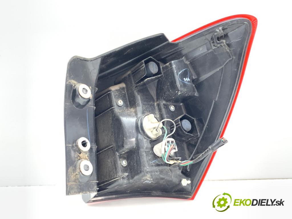 SUZUKI SX4 liftback 2019 103 kW 1.4 T (AKK 414) 1373 světlo levý zadní část 220-18733