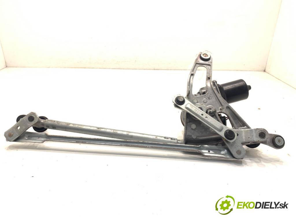 AUDI A5 F5 liftback 2020 140 kW 40 TDI 1968 mechanismus stěračů přední část 8W6955023D (Motorek stěračů přední)