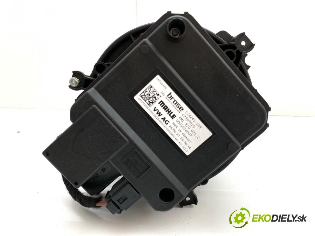 AUDI A5 F5 liftback 2020 140 kW 40 TDI 1968 topení 4M1820021C