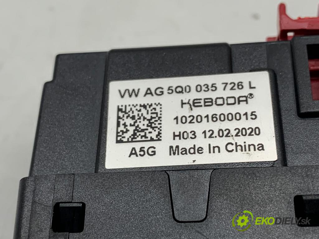AUDI A5 F5 liftback 2020 140 kW 40 TDI 1968 HNÍZDO: USB 5Q0035726L
