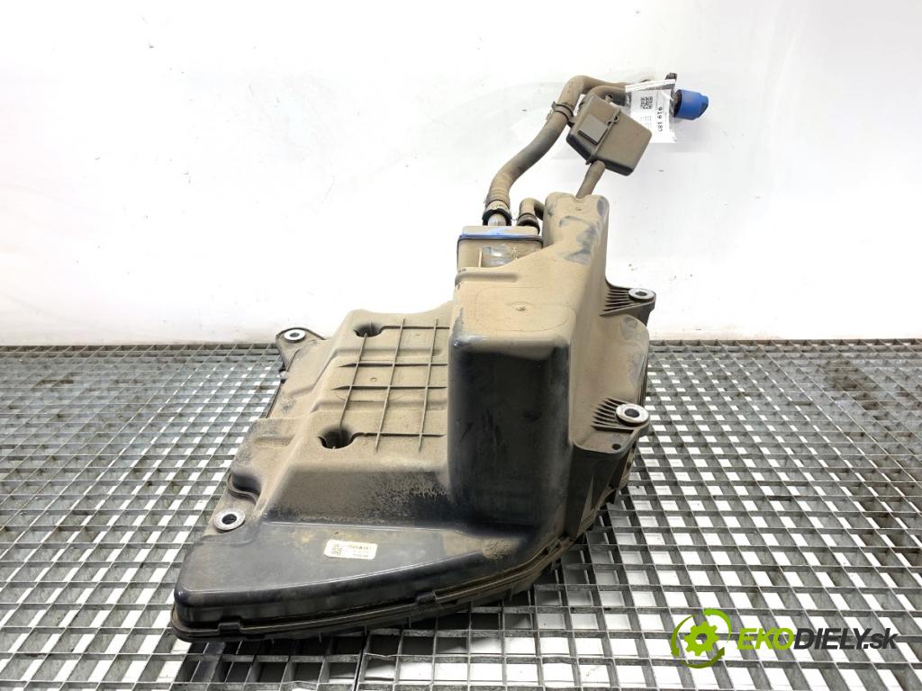 AUDI A5 F5 liftback 2020 140 kW 40 TDI 1968 nádržka SCR 8W0131878BN 4M0907355D