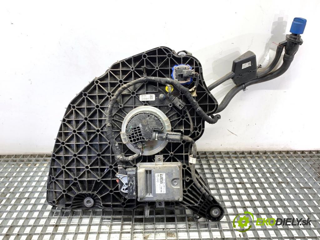 AUDI A5 F5 liftback 2020 140 kW 40 TDI 1968 nádržka SCR 8W0131878BN 4M0907355D