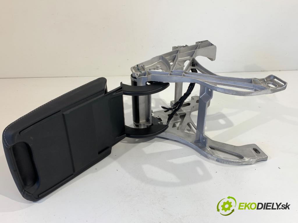 AUDI A5 F5 liftback 2020 140 kW 40 TDI 1968 loketní opěrka 8W0864283E (Loketní opěrka)