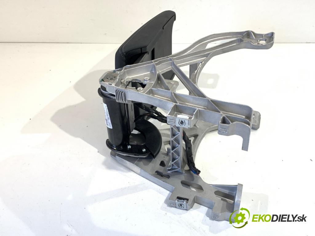 AUDI A5 F5 liftback 2020 140 kW 40 TDI 1968 loketní opěrka 8W0864283E (Loketní opěrka)
