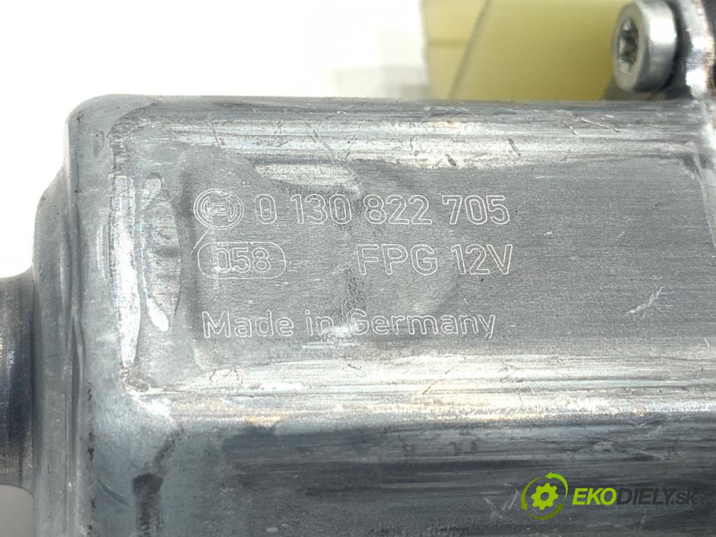 AUDI A5 F5 liftback 2020 140 kW 40 TDI 1968 mechanismus okna levý zadní část 8W8839461
