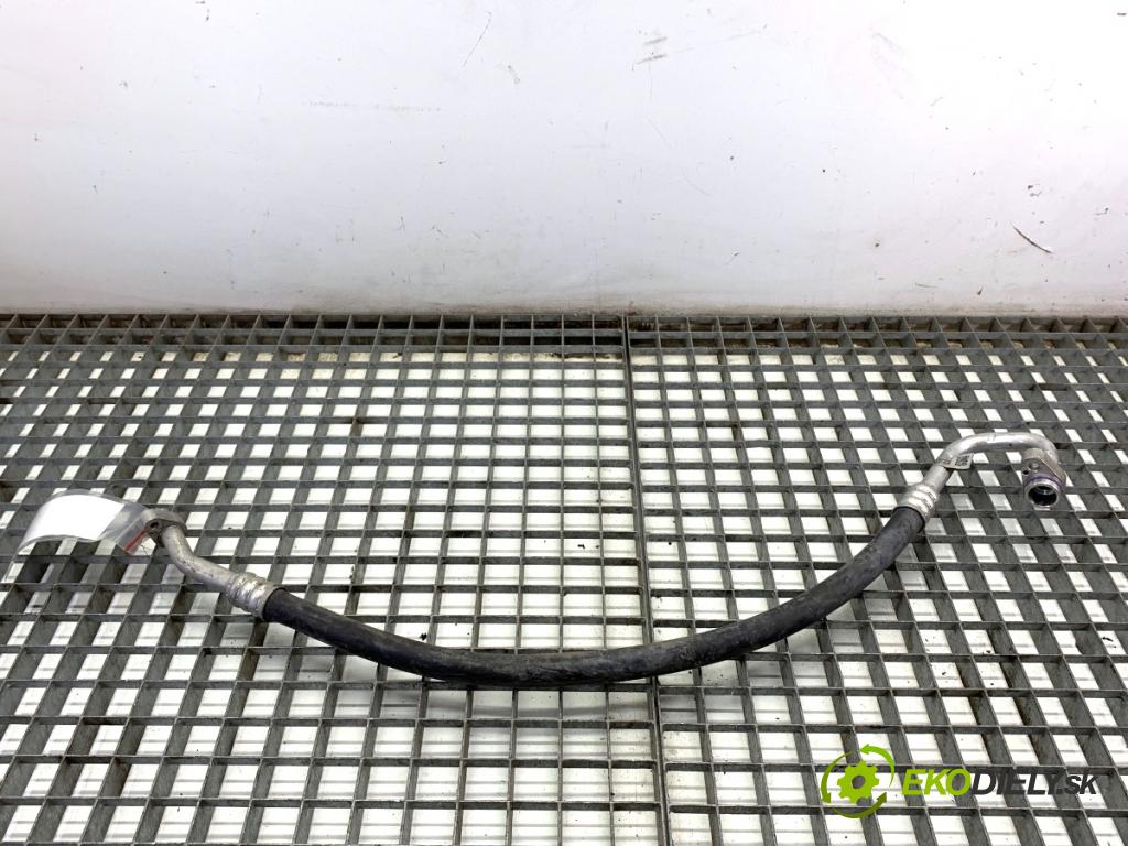 AUDI A5 F5 liftback 2020 140 kW 40 TDI 1968 rúrka klimatizace 8W0816743BL (Trubka klimatizace)
