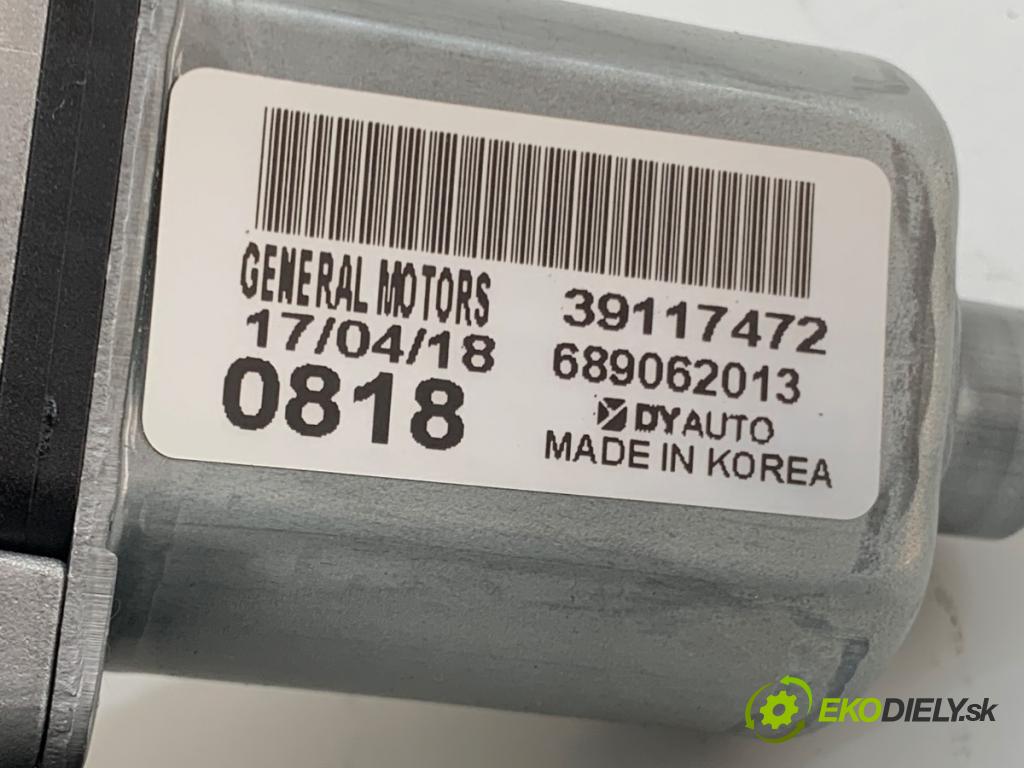 OPEL INSIGNIA B Kombi 2017 121 kW 1.5 (35) 1490 motor stěračů zadní část 39117472