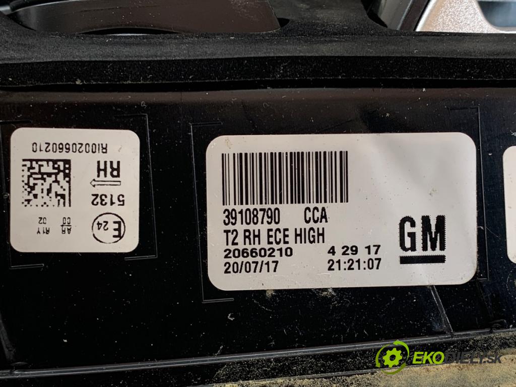 OPEL INSIGNIA B Kombi 2017 121 kW 1.5 (35) 1490 světlo pravý zadní část vnitřní 39108790
