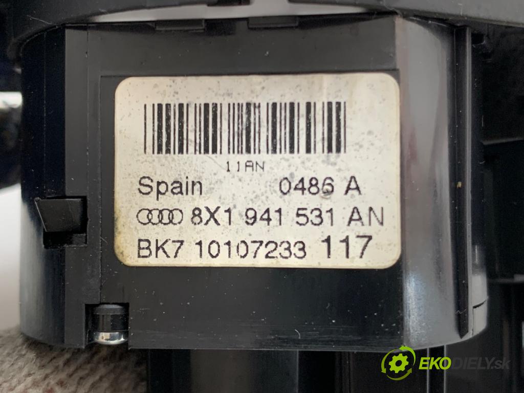 AUDI Q3 I SUV 2016 147 kW 2.0 TFSI quattro 1984 spínač světel 8X1941531AN