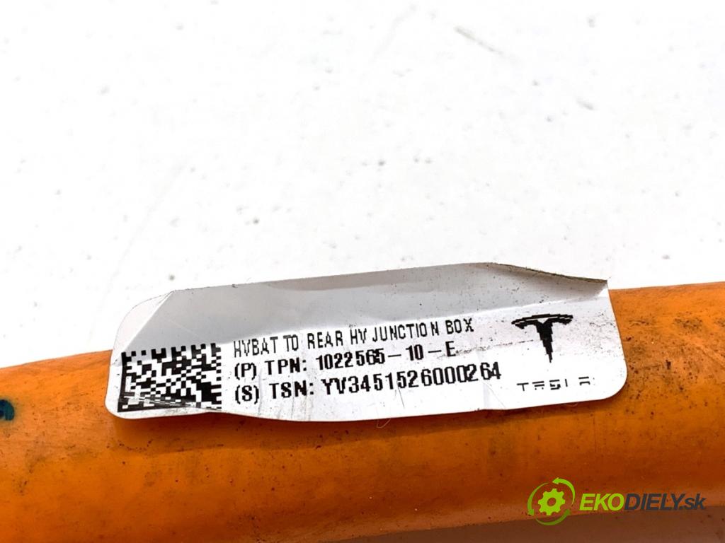 TESLA MODEL S liftback 2016 310 kW 85D AWD Rúrka vysokého NAPÄTIA: NABÍJANIE: 1022565-10-E
