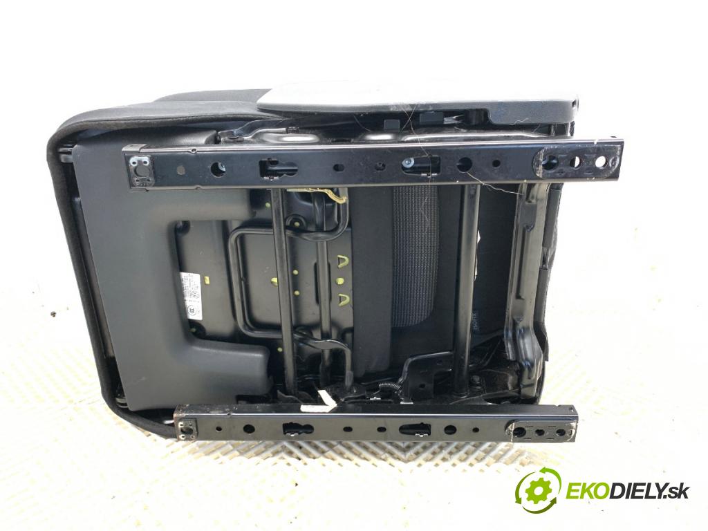 VW SHARAN nadwozie wielkoprzestrzenne (MPV) 2014 103 kW 2.0 TDI 1968 sedadlo zadní část