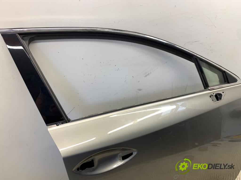LEXUS NX SUV 2015 145 kW 300h AWD (AYZ15) 2494 Dvere pravy predný