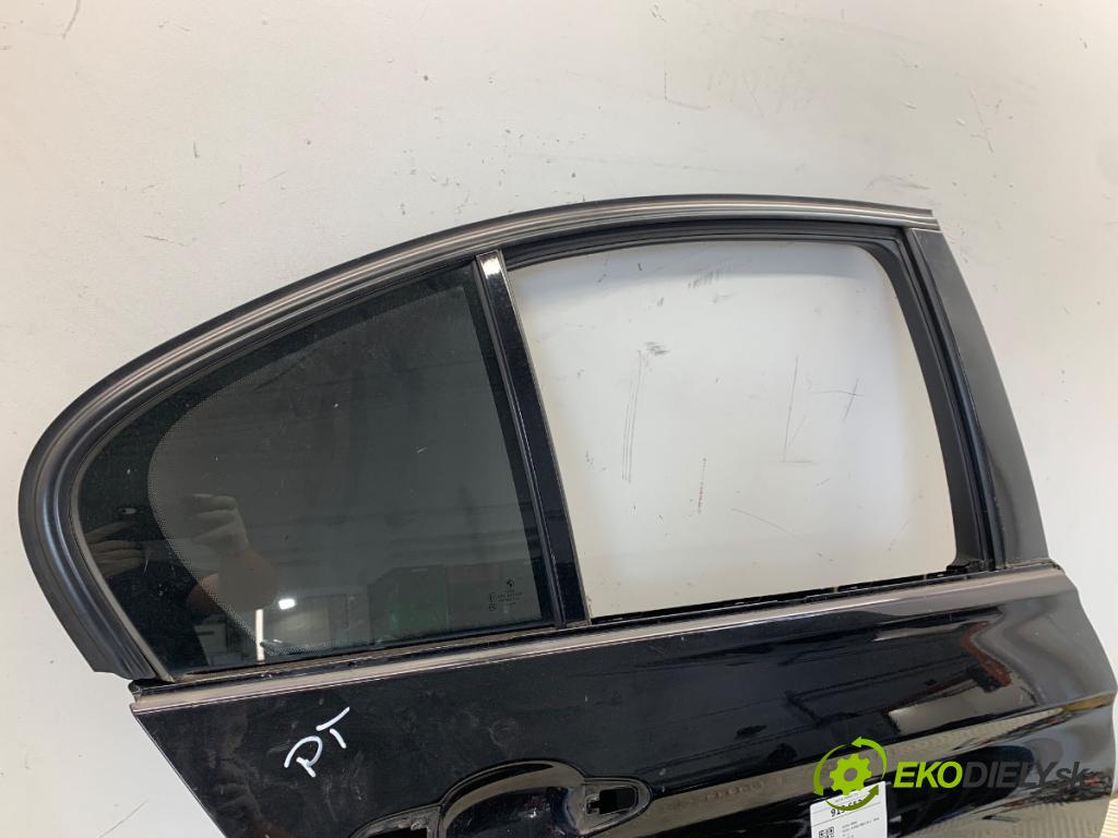 BMW F30 sedan 2014 155 kW 325 d 1995 Dvere pravy zad 475
