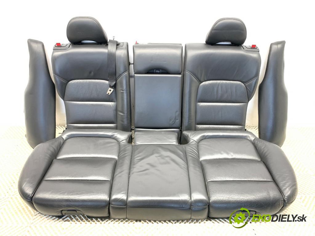 VOLVO V70 III Kombi 2010 170 kW 2.5 T 2521 sedadlo druhý VLÁDA: 