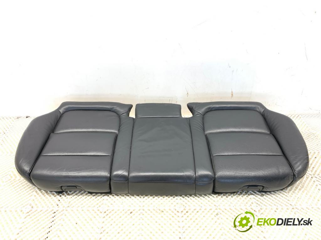 VOLVO V70 III Kombi 2010 170 kW 2.5 T 2521 sedadlo druhý VLÁDA: