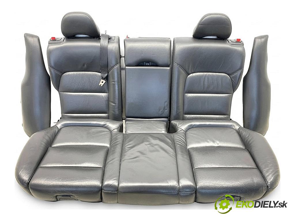VOLVO V70 III Kombi 2010 170 kW 2.5 T 2521 Sedadlo druhý rad